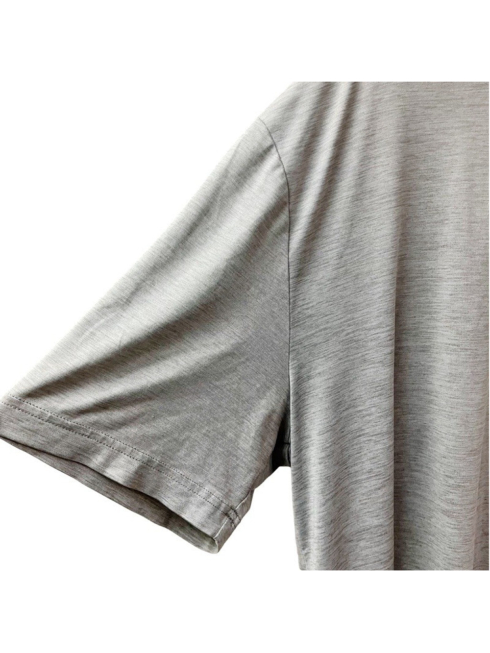 Athletics Training Workout REEBOK Mens Activewear Top LARGE Gray Quick Dry Sport